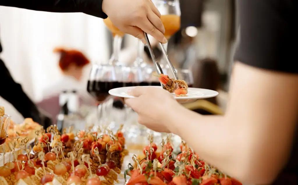 Host a high quality celebration. Tips on how to feed guests