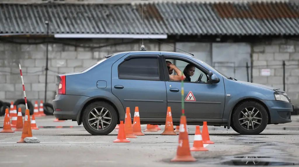 Kyrgyzstan may ban new driving schools from getting licenses for two years