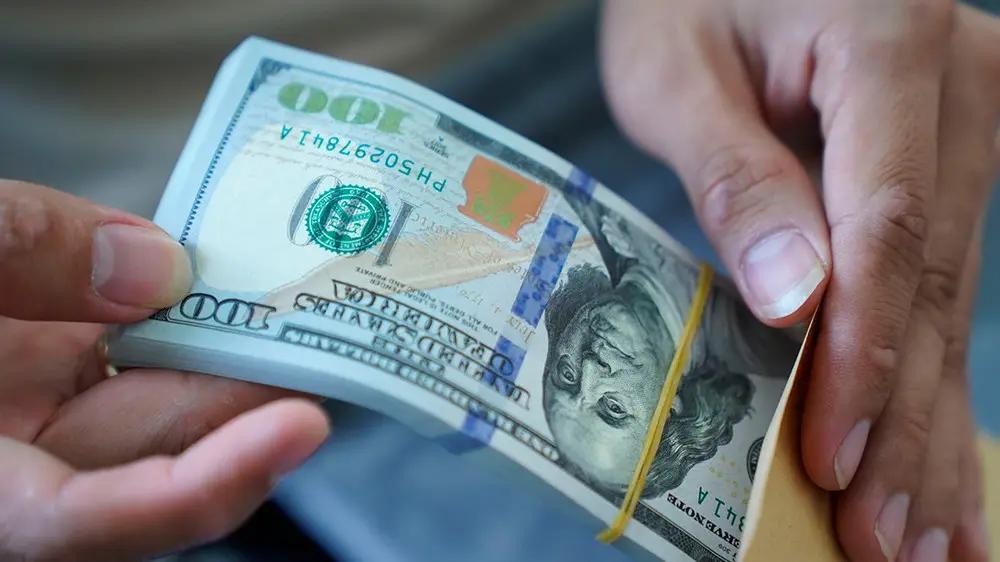 The flow of dollars into Kyrgyzstan decreased by 10.5%