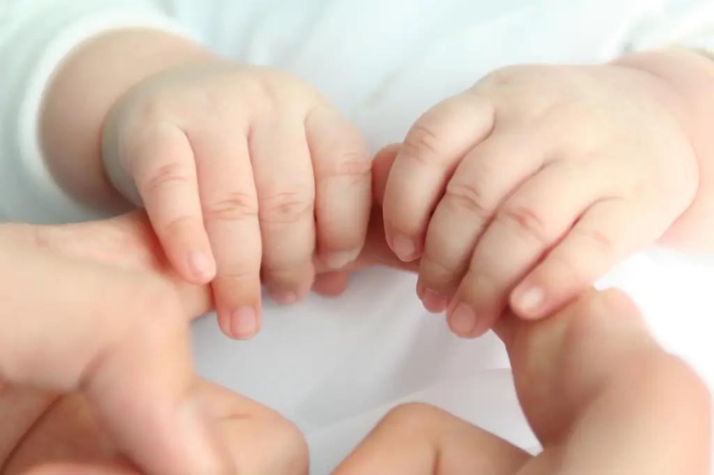 The Ministry of Labour explained how families in high-altitude areas can receive 2 million KGS for the birth of their tenth child