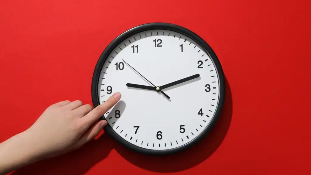 Half a day for sleep and food: how Kyrgyzstan residents spend their time