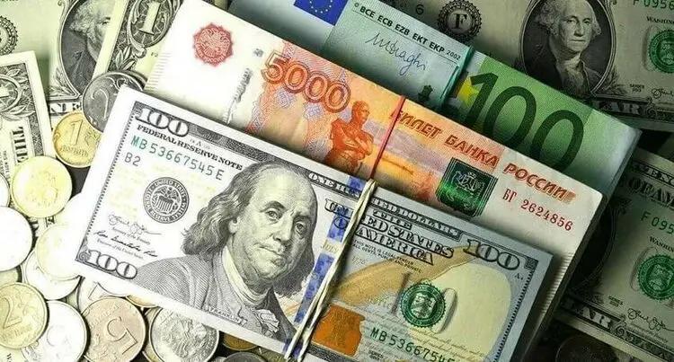 Евро и рубль снизились. Курс валют НБ КР на 23 мая