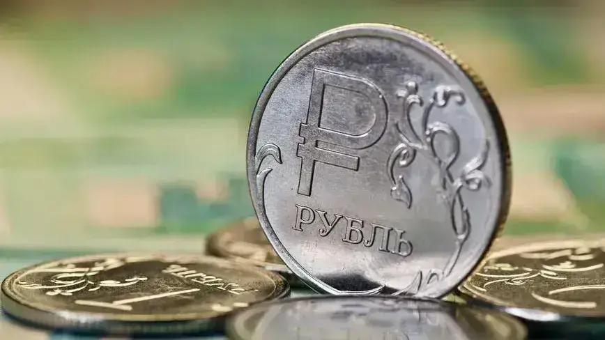 Рубль теряет позиции пятый день подряд. Курс валют НБ КР на 6 июня