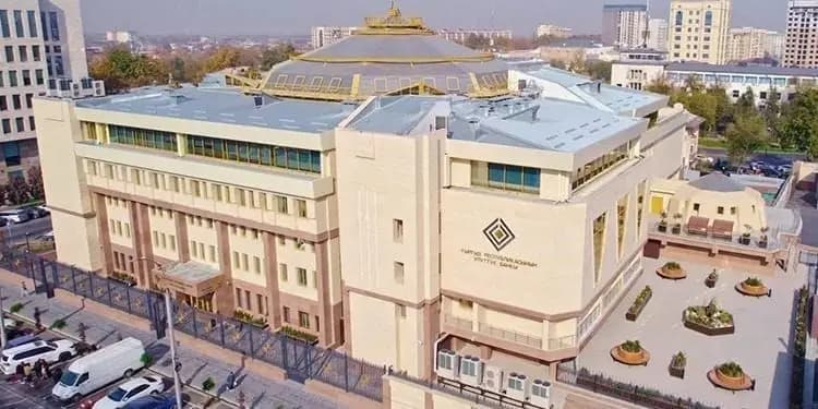Нацбанк продал на валютном рынке более $202 млн