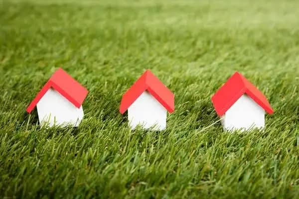 There are plans to ban foreigners in Kyrgyzstan from owning the land on which their purchased property stands