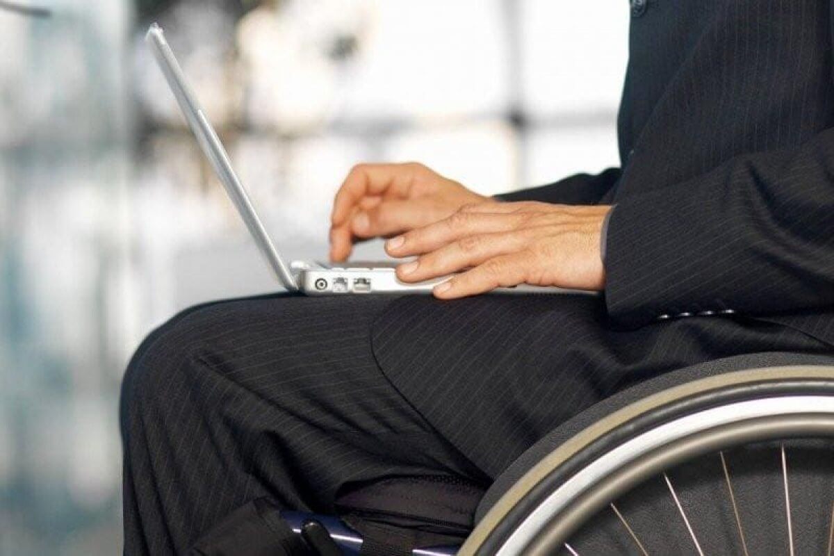 Хочу работать: Как в КР трудоустраиваются люди с инвалидностью?