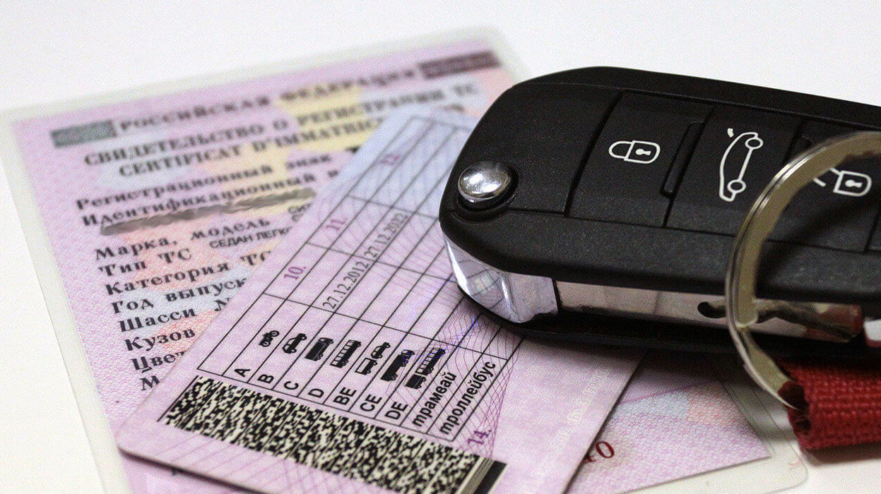 Как онлайн продлить водительские права, выданные впервые на 2 года: алгоритм действий