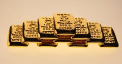 За четыре года Нацбанк реализовал более 221 кг золотых слитков