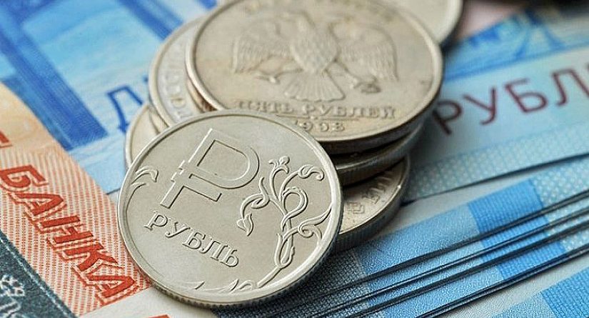 Рубль укрепился к основным валютам. Курсы Центробанка