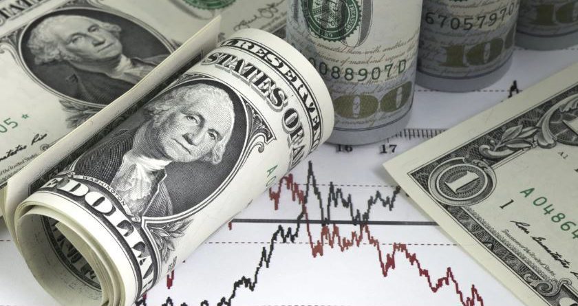 Объем сделок на валютных торгах упал более чем в 40 раз