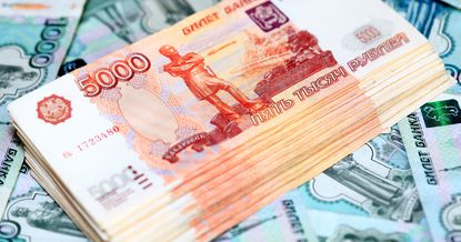 Рубль вырос на 1.07%. Курсы валюты Нацбанка на 27 июля